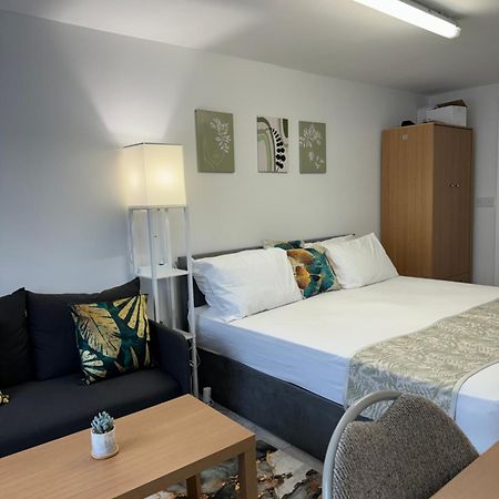Posh Executive Studio London Thamesmead  Εξωτερικό φωτογραφία