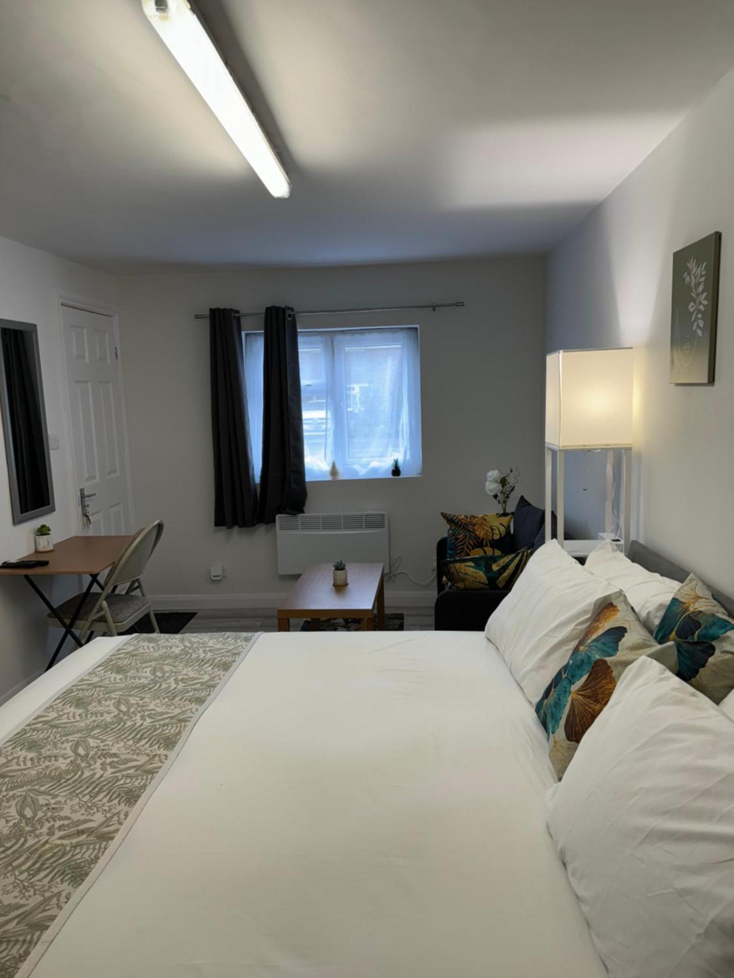Posh Executive Studio London Thamesmead  Εξωτερικό φωτογραφία